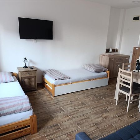 Apartman V Blizkosti Mesta Štětí Oda fotoğraf