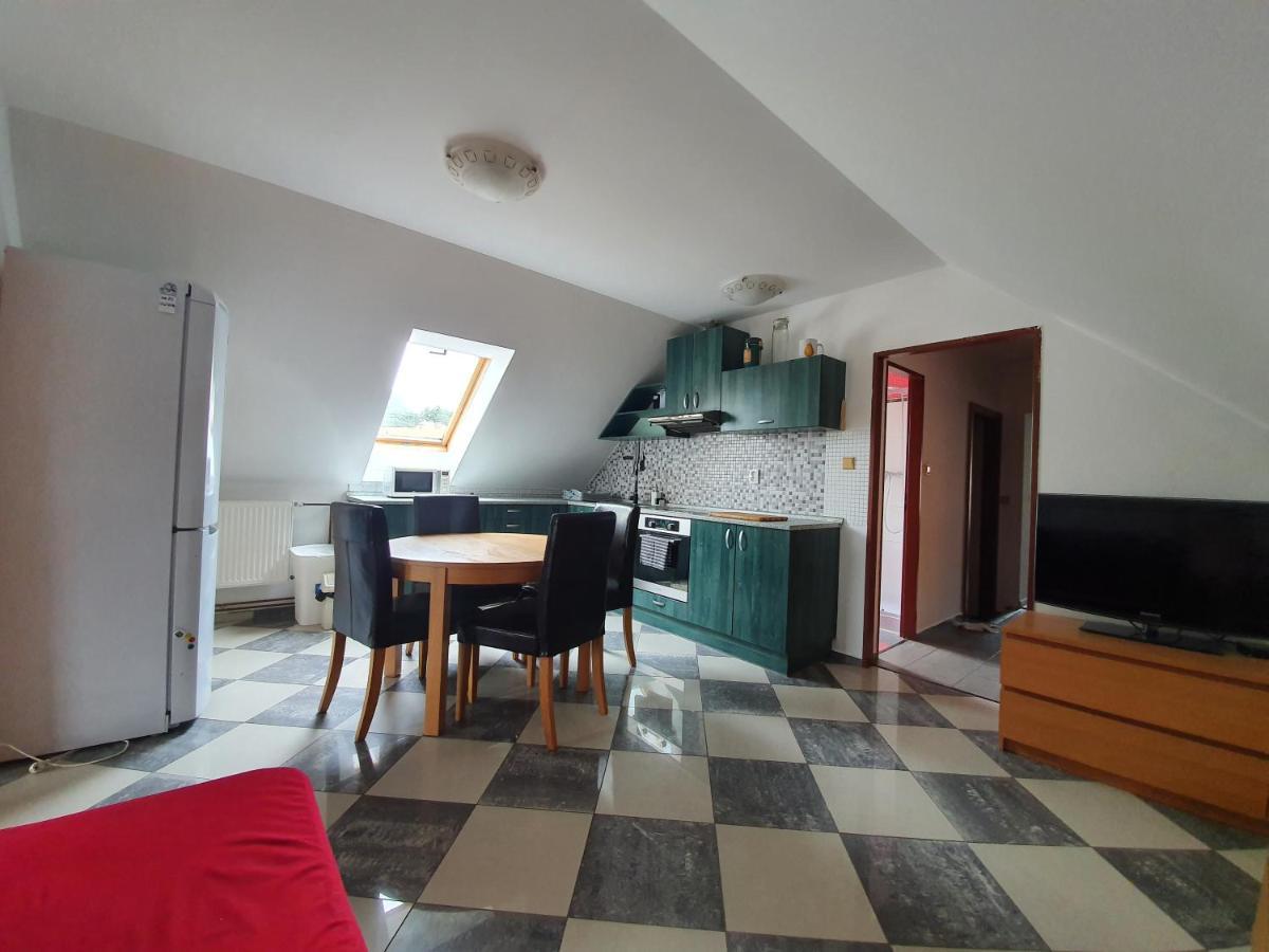 Apartman V Blizkosti Mesta Štětí Dış mekan fotoğraf