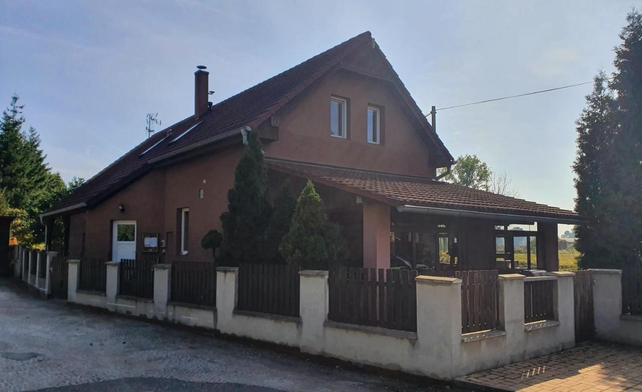 Apartman V Blizkosti Mesta Štětí Dış mekan fotoğraf
